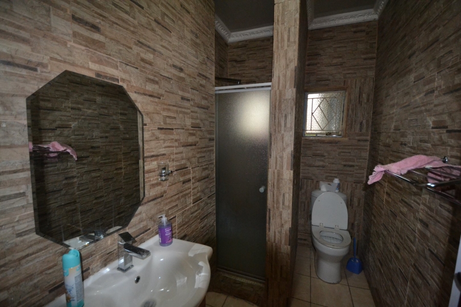 5 Bedroom Property for Sale in Harmony Free State